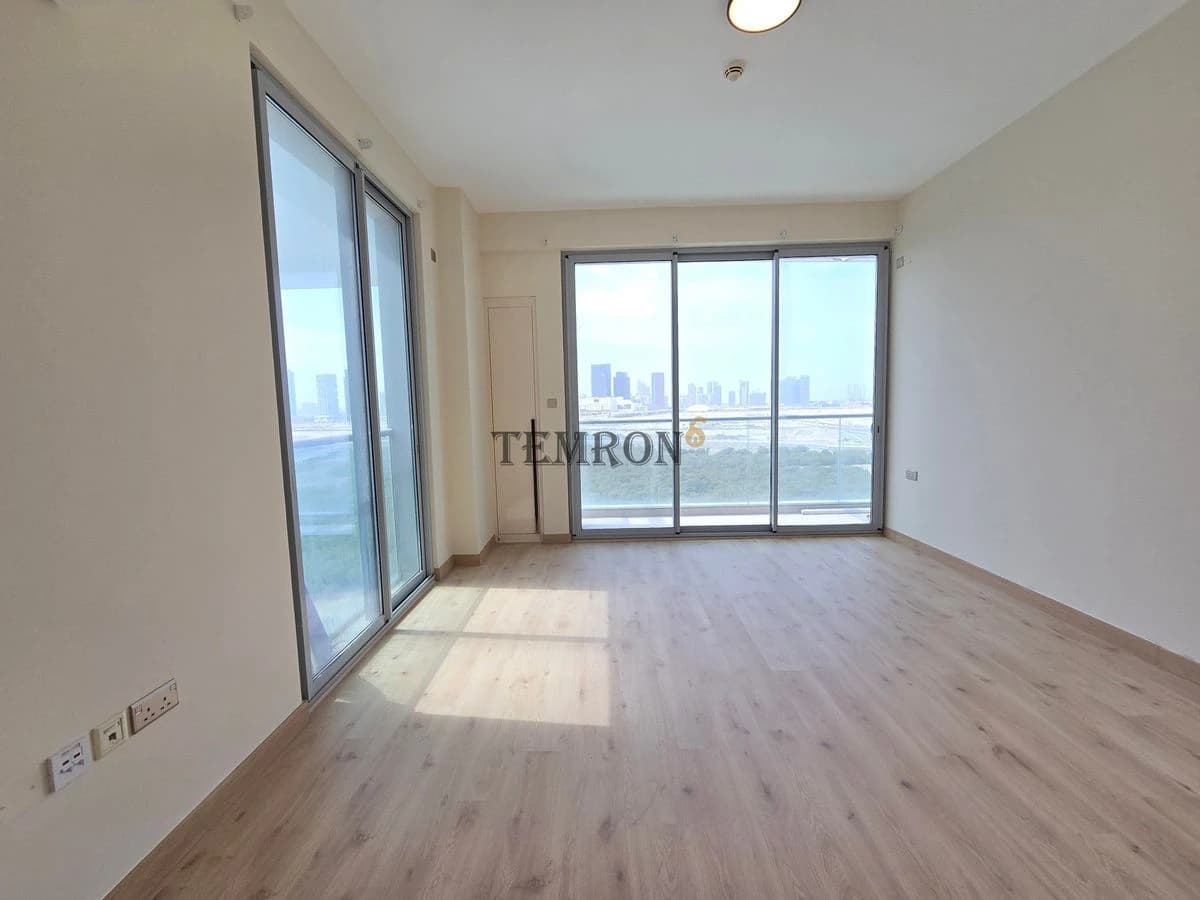 Sale - Apartment - 3 Bedroom - 4 Bathrooms - Oasis Residence C9 -  - Abu Dhabi - United Arab Emirates