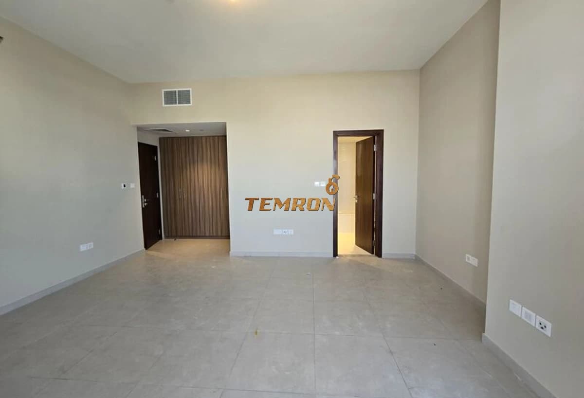 Sale - Apartment - 3 Bedroom - 4 Bathrooms - Ajwan Towers - Jacques Chirac Street - Abu Dhabi - United Arab Emirates -  - Abu Dhabi - United Arab Emirates