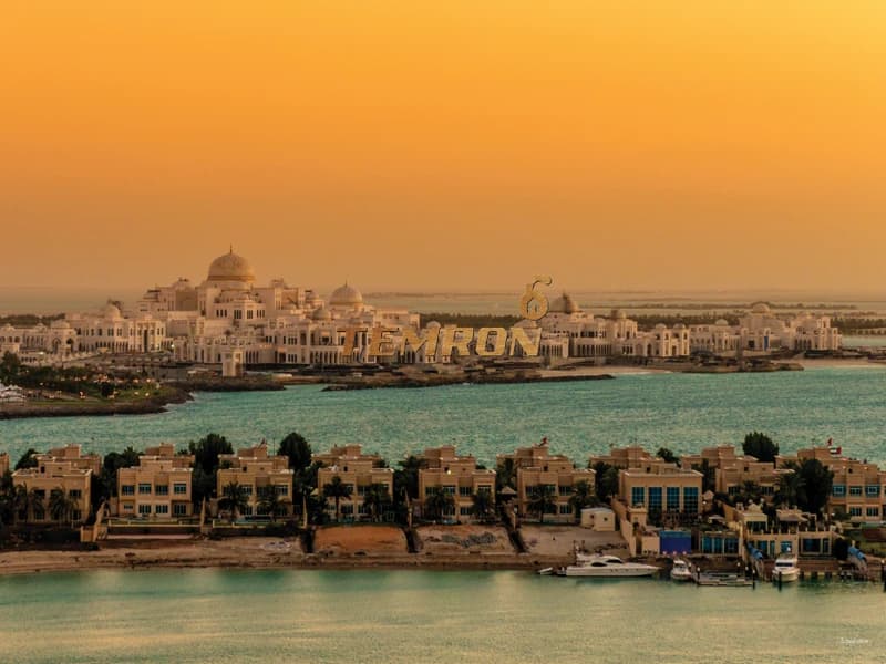 Sale - Apartment - 3 Bedroom - 4 Bathrooms - Fairmont Marina Residences - Ring Road - Abu Dhabi - United Arab Emirates -  - Abu Dhabi - United Arab Emirates