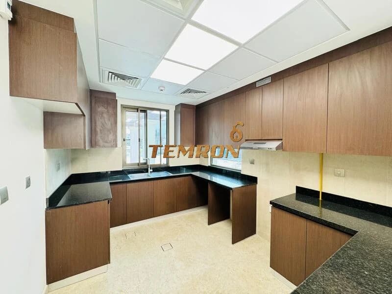 Sale - Townhouse - 3 Bedroom - 5 Bathrooms - CORDOBA (Phase 1) Bloom living - Al Arbah Street - Abu Dhabi - United Arab Emirates -  - Abu Dhabi - United Arab Emirates