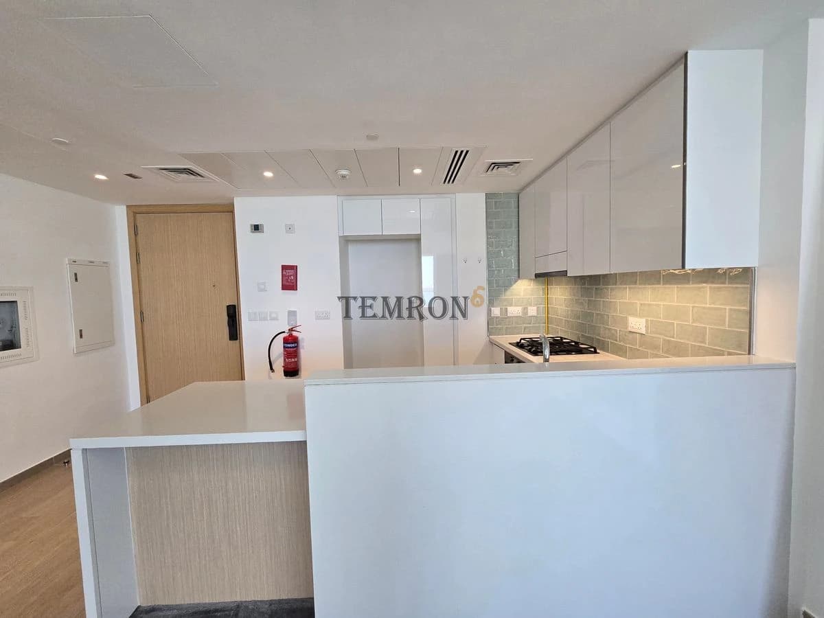 Sale - Apartment - 2 Bedroom - 3 Bathrooms - Mayan Yas Island Abu Dhabi - - Abu Dhabi - United Arab Emirates